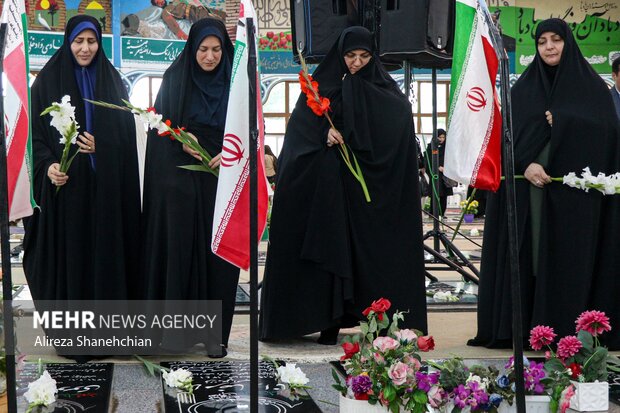آئین نکوداشت ۲۶۲ شهید عملیات بیت المقدس در گلزار شهدای رشت