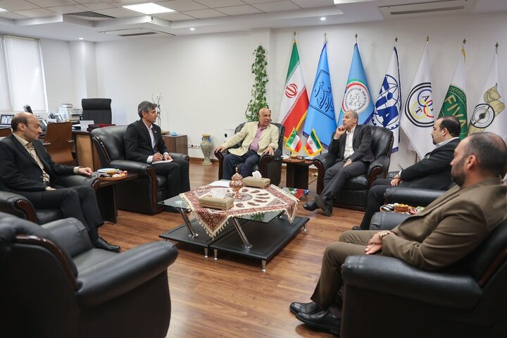 آغاز فصل جدید همکاریهای ایران و کویت در عرصه اتومبیلرانی و گردشگری آغاز فصل جدید همکاریهای ایران و کویت در عرصه اتومبیلرانی و گردشگری