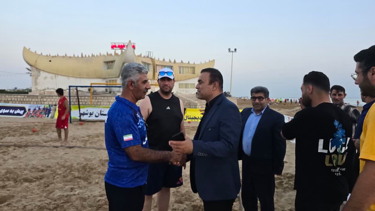 اردوی آمادگی تیم ملی نوجوانان هندبال ساحلی کشور در گناوه برگزار شد