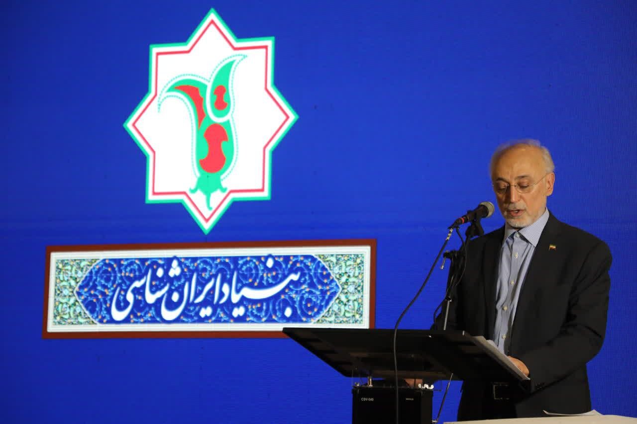 ایران، تاریخ را نه با شمشیر، که با زبان شعر، تمثیل و نغمه نگاشته است