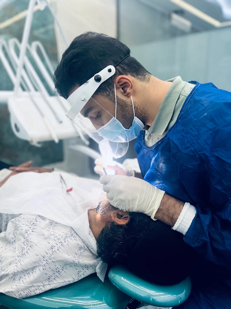 وضعیت سلامت دهان در ایران؛ مقایسهای با استانداردهای جهانی وضعیت سلامت دهان در ایران؛ مقایسهای با استانداردهای جهانی