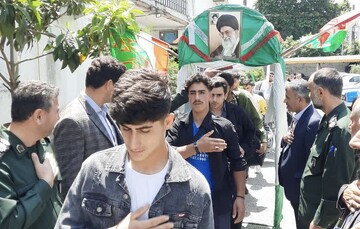 کاروان ۲۶ نفره پیاده‌روی تالش راهی مرقد امام خمینی (ره) شد