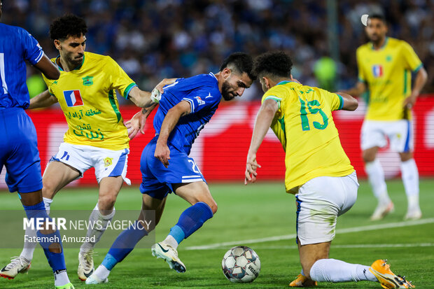 نیمه نهایی جام حذفی فوتبال ایران - استقلال و صنعت نفت