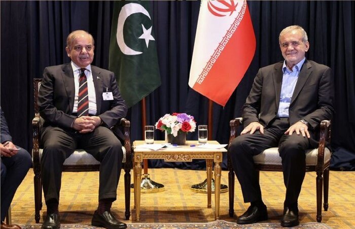 زيارة شهباز شريف إلى طهران؛ تعزيز دبلوماسية الجوار مع اسلام آباد بعد تعزيزها مع بغداد وباكو