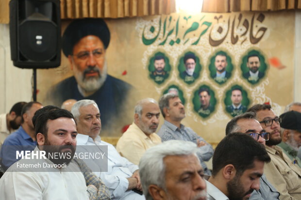 نشست گفتمانی «شهدای خدمت» در شهرری