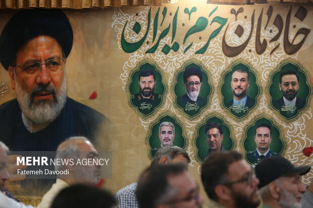 نشست گفتمانی «شهدای خدمت» در شهرری