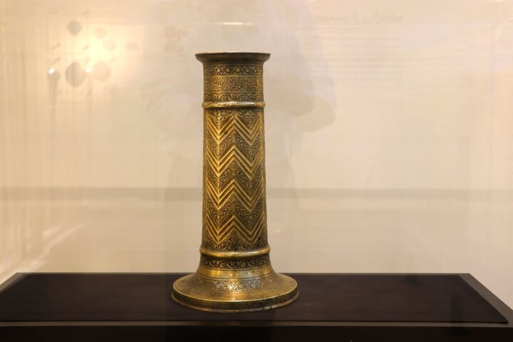 آثار نفیس گنجینه حرم امام رضا (ع) برای اولین بار به نمایش درآمد