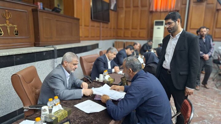 پاسخگویی به ۳۴۰ نفر از مراجعه کنندگان در برنامه رئیس کل دادگستری تهران