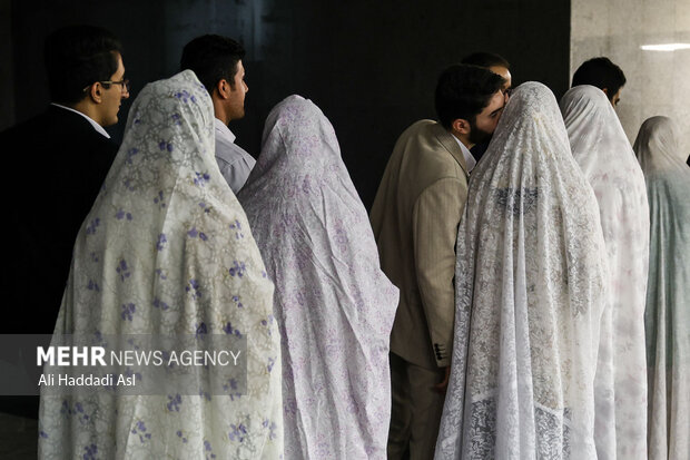 ازدواج ۴۰ زوج دانشجوی دانشگاه علوم پزشکی ایران