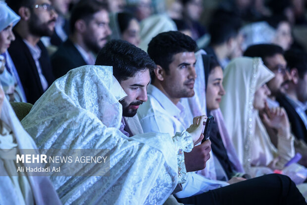 ازدواج ۴۰ زوج دانشجوی دانشگاه علوم پزشکی ایران
