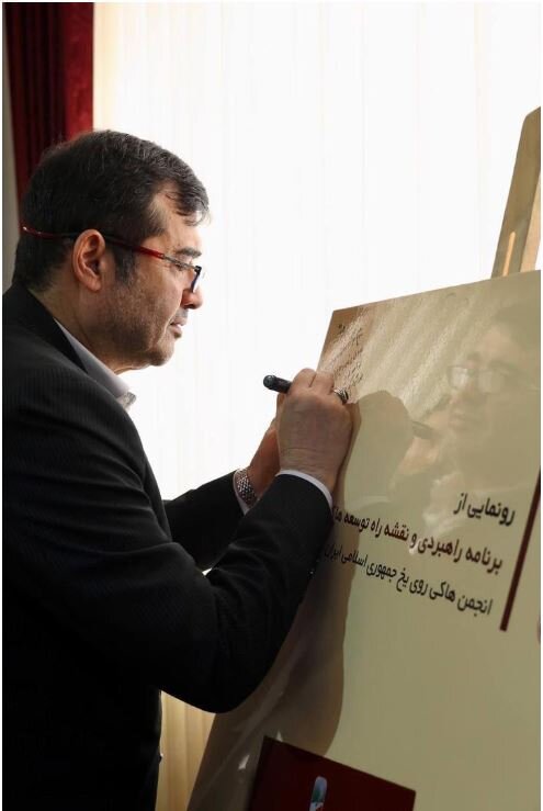 اقدام نوبرانه رشته نوپا و چشمانداز ۴ ساله؛هاکی روییخ الگویی برای همه