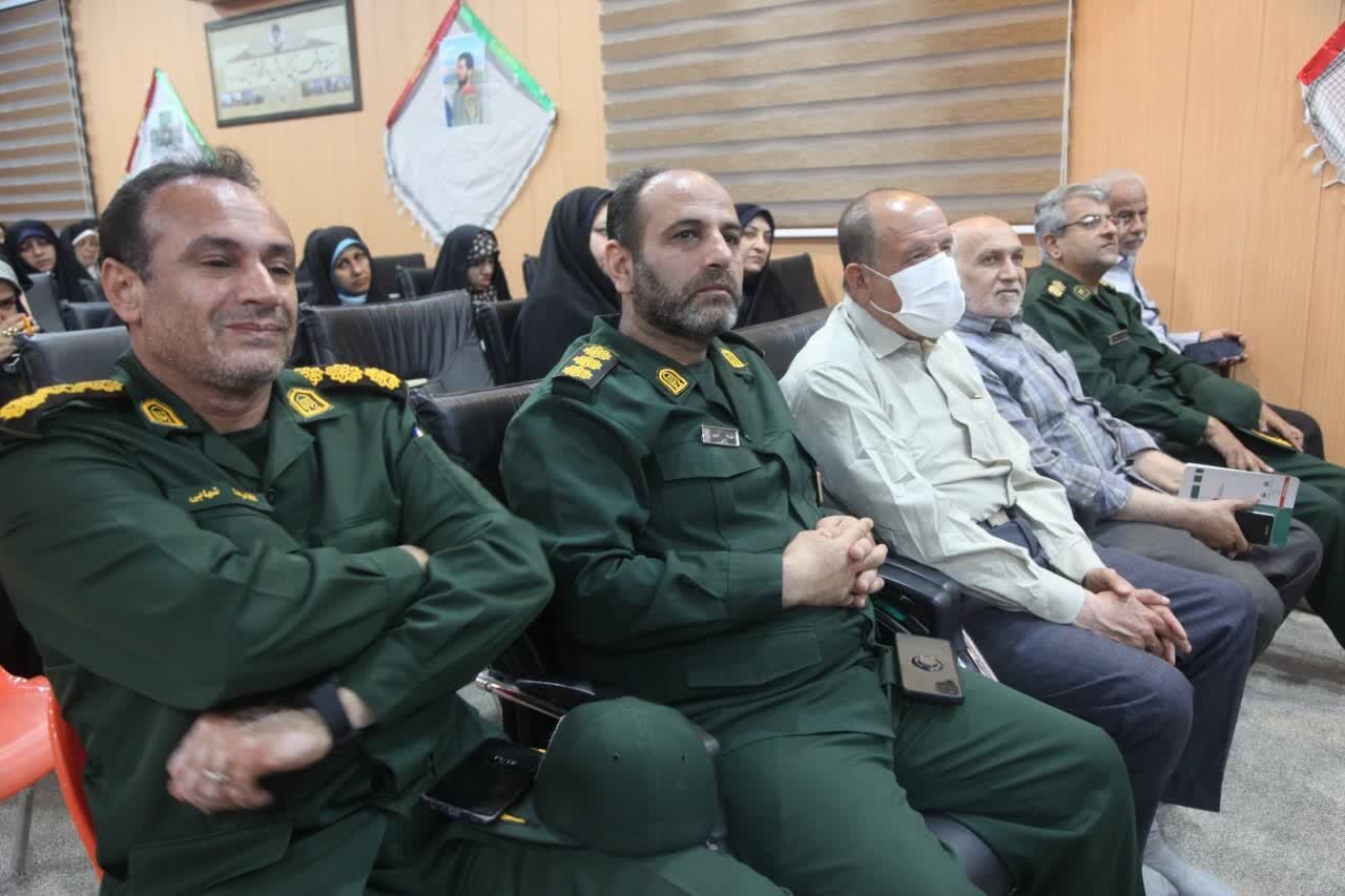 مراسم بزرگداشت شهید ناصر جوهرزاده در حوزه هنری بوشهر برگزار شد