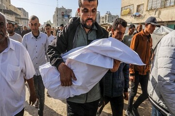 Israeli strikes on Gaza kill 32 people in 24 hours