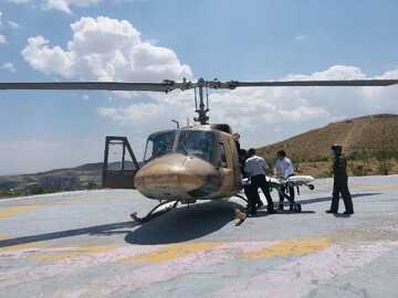 انتقال هوایی دو بیمار حاد قلبی و مغزی از الموت به قزوین