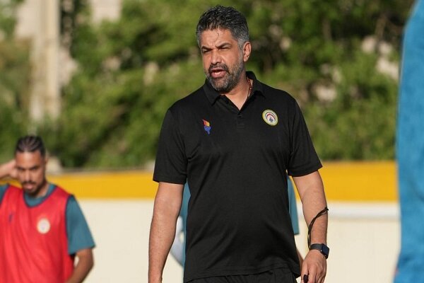 پیروز قربانی خطاب به خبرنگار: دوربین نبود طور دیگری پاسخت رو میدادم