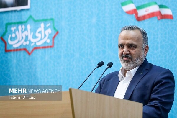 تقدیر ستاد مبارزه کالا و ارز از همراهی موثر بخش خصوصی با دولت و مردم تقدیر ستاد مبارزه کالا و ارز از همراهی موثر بخش خصوصی با دولت و مردم