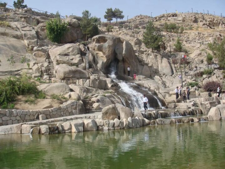 مەشهەد؛ شارێکی زیارەتی و گەشتیاری سەرەنجڕاکێش