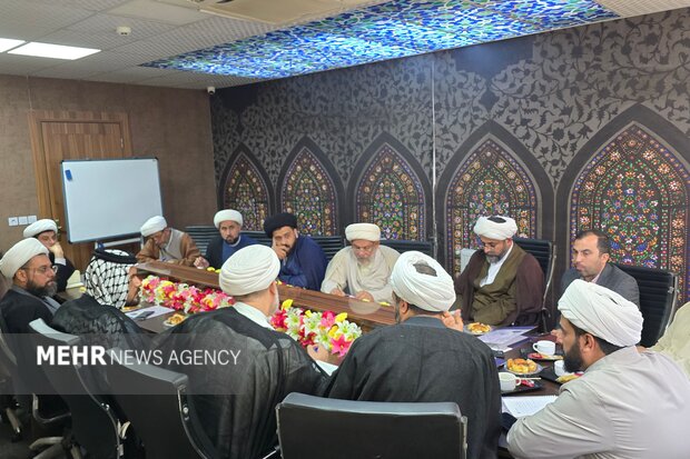 فعالان فرهنگی بصره با مدیرکل تبلیغات اسلامی خوزستان دیدار کردند