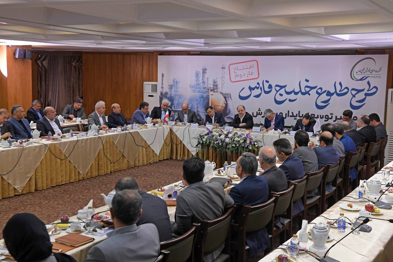 آغاز اجرای طرح منتورینگ در هلدینگ خلیج فارس