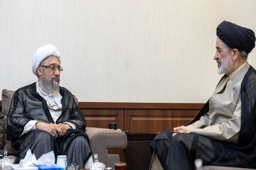 آیت‌الله لاریجانی: روحانیت صدای مردم است
