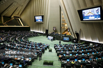 سەرۆک و دەستەی سەرۆکایەتی پەرلەمانی ئێران هەڵبژێردران