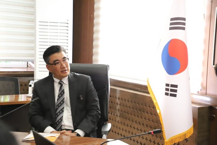 باڵوێزی کۆریای باشوور: سنە دەروازەیەکی نوێ بۆ هاوکاری فەرهەنگی و ئابووری ئێران و کۆریایە