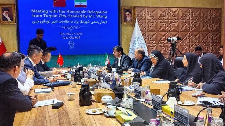 توقيع مذكرة تفاهم للتعاون بين مدينتي توربان الصينية ويزد