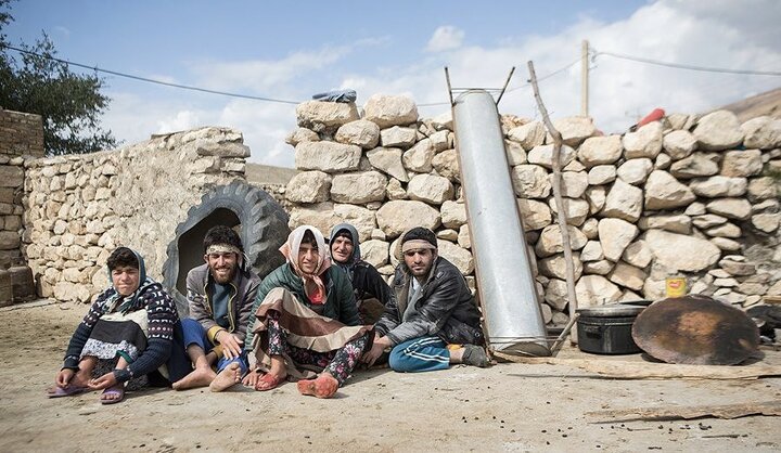 رنجنامه یک خانواده عشایری با ۵ معلول؛ زندگی در عمق محرومیت