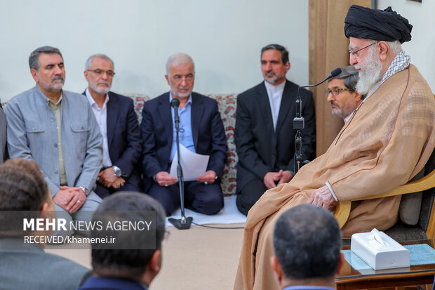 دیدار وزیر کشور و استانداران با رهبر معظم انقلاب اسلامی