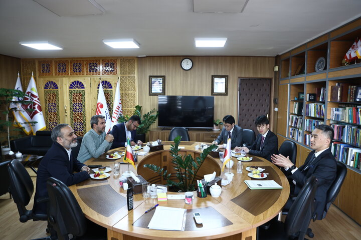 Japanese ambassador talks bilateral relations in Tehran Times visit