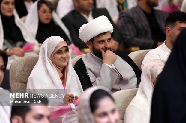 جشن ازدواج دانشجویی در اردبیل