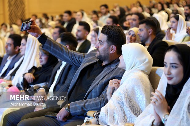 جشن ازدواج دانشجویی در اردبیل