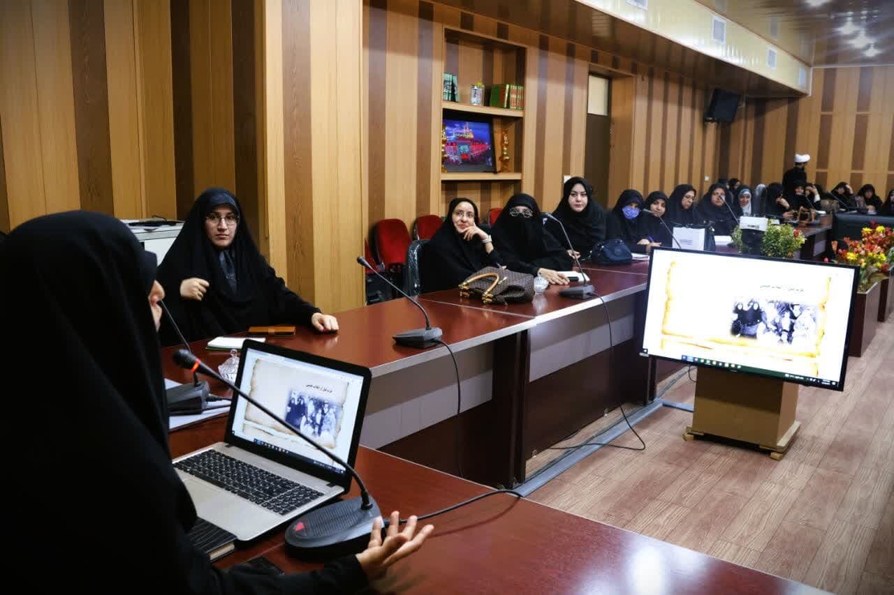 خانواده،دوره،مربيان،جمعيت،كرمان،حوزه،استان،طرح،جواني،نورا،كو ...