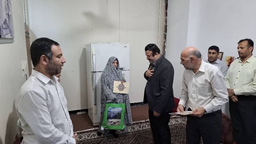 دیدار مسئولان دیلم با خانواده‌های شهدا و ایثارگران عملیات فتح خرمشهر