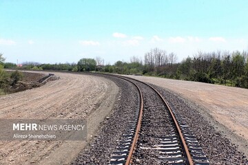 مدیرکل راه آهن پیرامون توقف قطارها در نیشابور توضیحاتی ارائه کرد