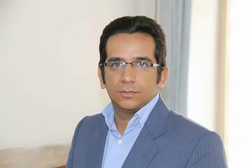 فرحبخش: ۲۵۰۰ بسته ارتزاق در مدارس عشایری و روستایی کرمان توزیع شد