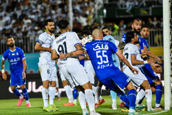 از حضور جیمی جامپ تا لقب هواداران ملوان به قهرمانی استقلال