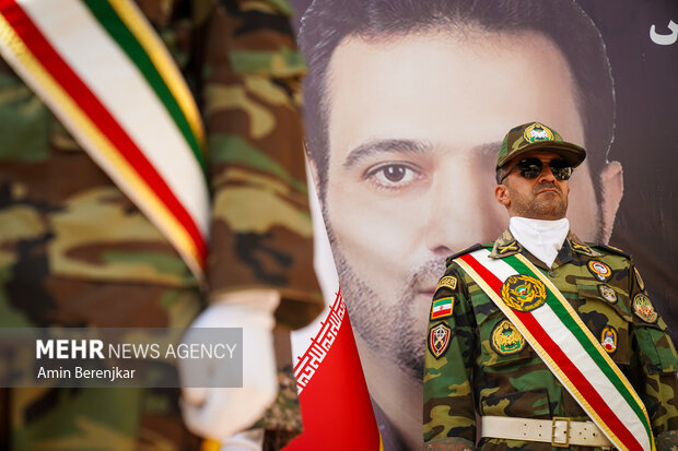 تشییع پیکر «قاضی شهید احسان باقری» در شیراز
