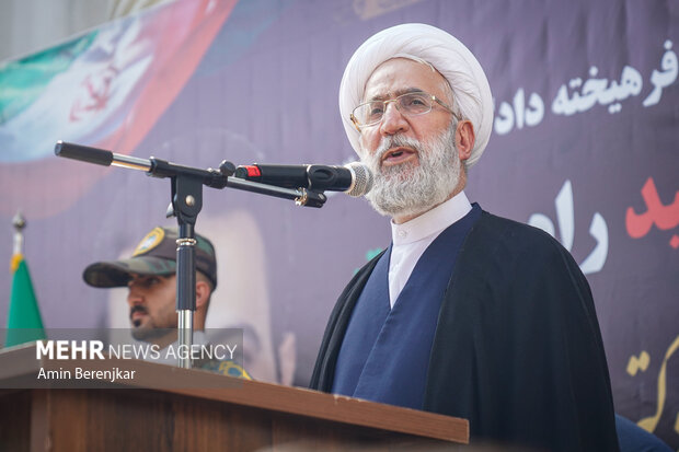 تشییع پیکر «قاضی شهید احسان باقری» در شیراز