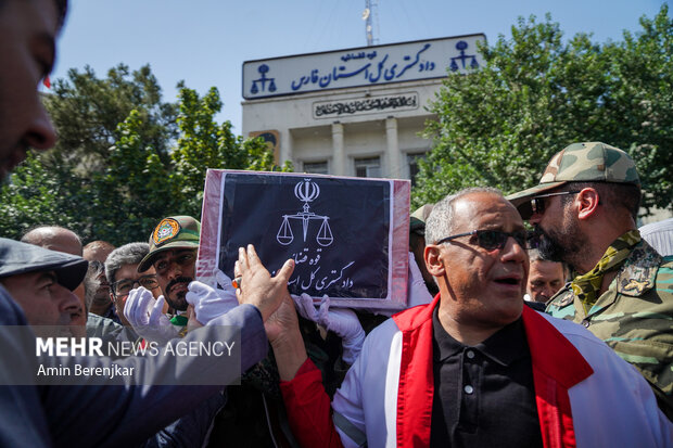 تشییع پیکر «قاضی شهید احسان باقری» در شیراز
