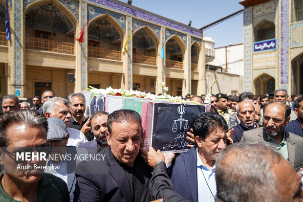 تشییع پیکر «قاضی شهید احسان باقری» در شیراز
