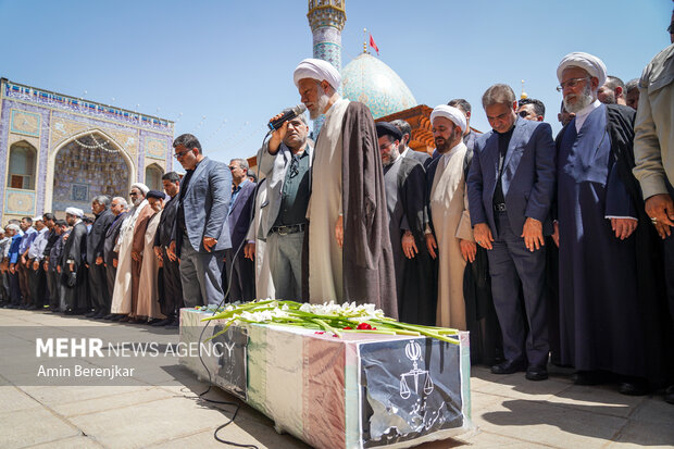 تشییع پیکر «قاضی شهید احسان باقری» در شیراز