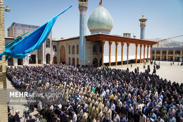 تشییع پیکر «قاضی شهید احسان باقری» در شیراز