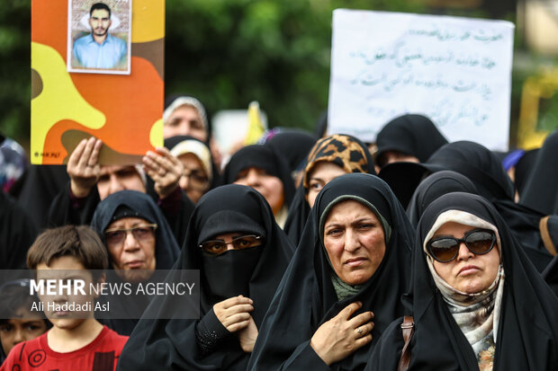 راهپیمایی دختران انقلاب