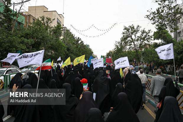راهپیمایی دختران انقلاب