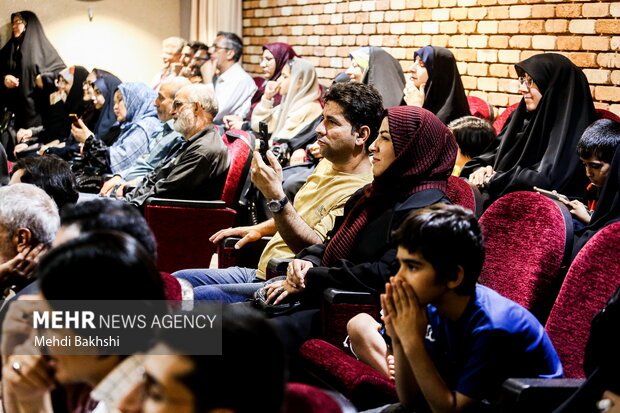 محفل طنز قمپز حوزه هنری استان قم