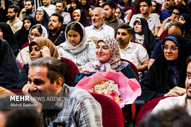 محفل طنز قمپز حوزه هنری استان قم