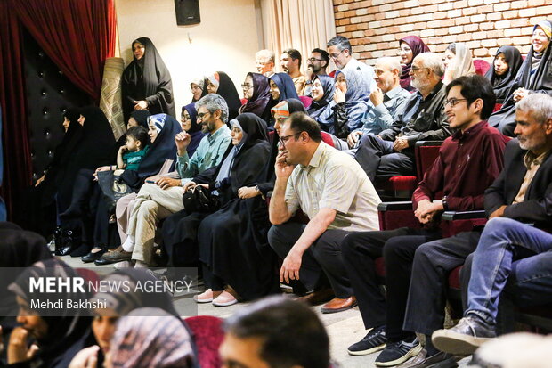 محفل طنز قمپز حوزه هنری استان قم