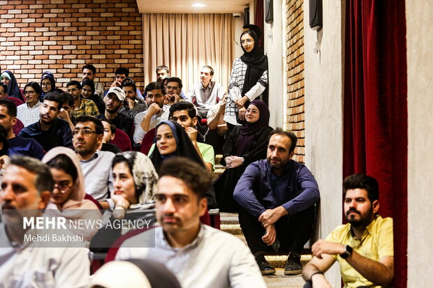 محفل طنز قمپز حوزه هنری استان قم