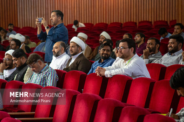 برپایی همایش عزم علما از سوی دفتر نماینده ولی‌فقیه و رهبر شیعیان پاکستان در قم
